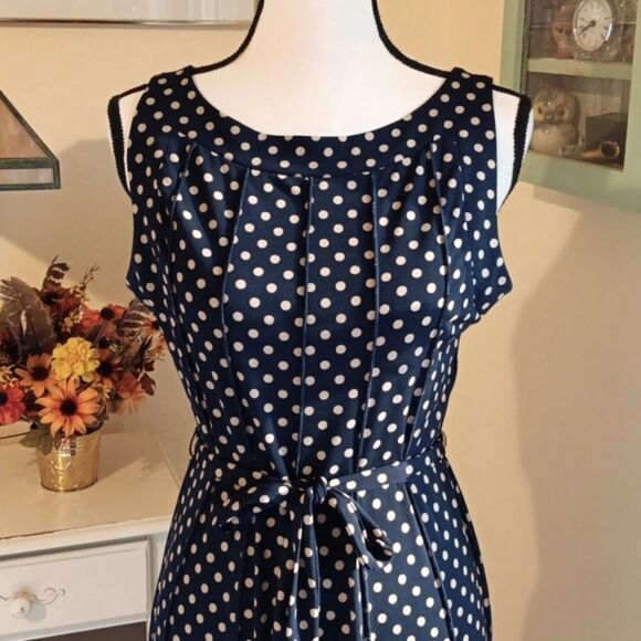 Michael Farrell Dotted Soft Knit Dress - Picture 2 of 11